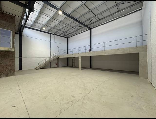 462.20M² WAREHOUSE TO LET IN FIRGROVE